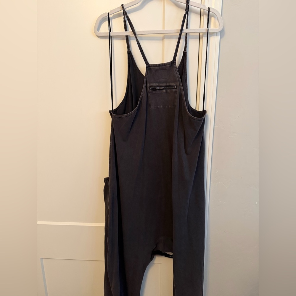 Free People - Picture 4 of 4